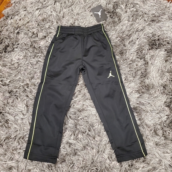 NWT Boy's Jordan Pants size 4 (XS) - Picture 1 of 5